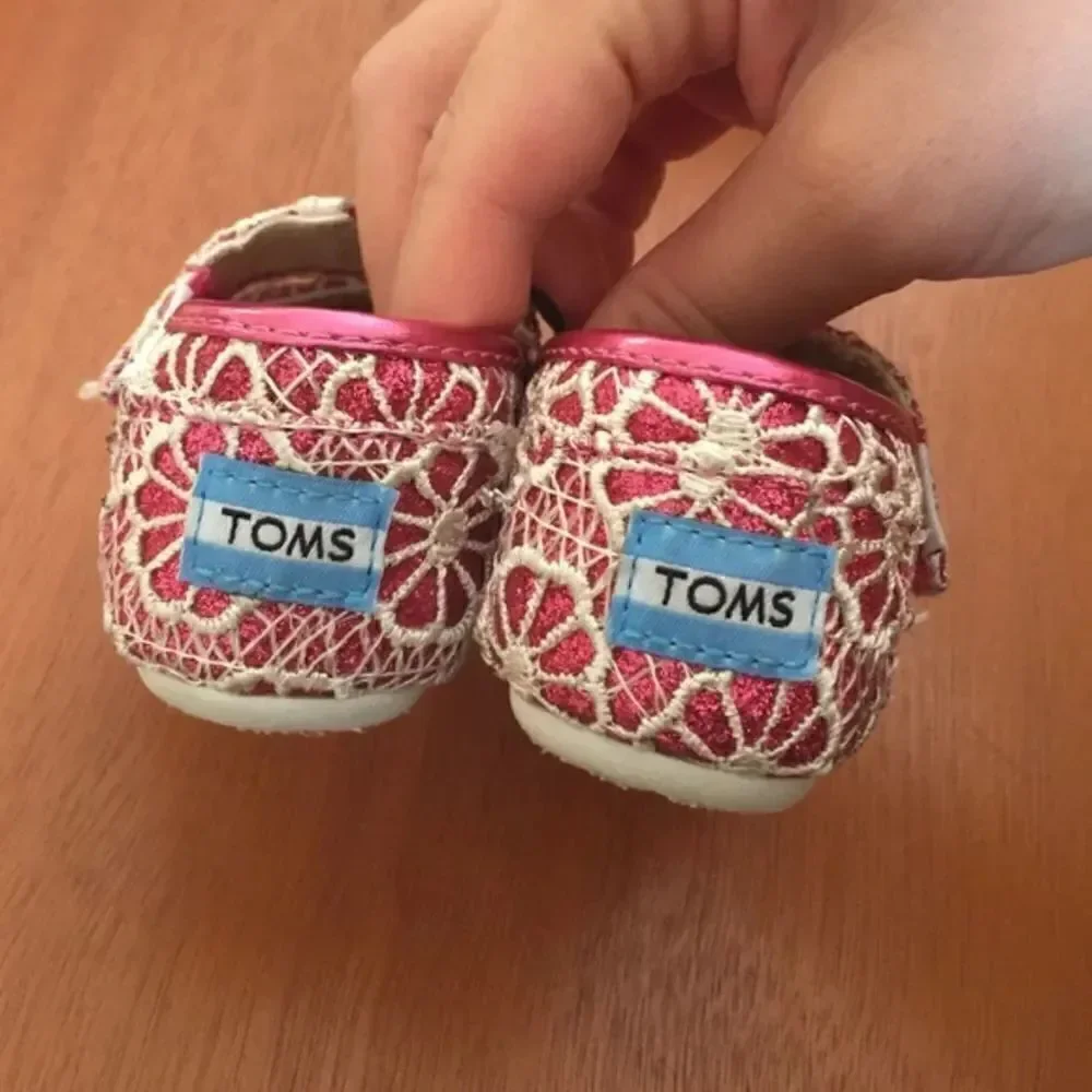 🎉Last Price 🎉Toms shoes👧